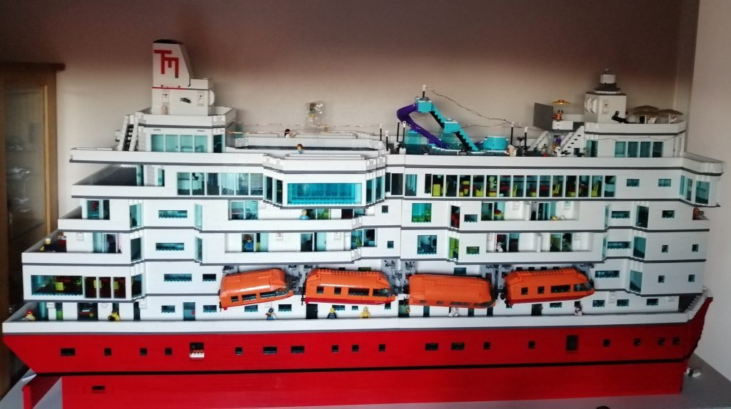 lego mini cruise ship